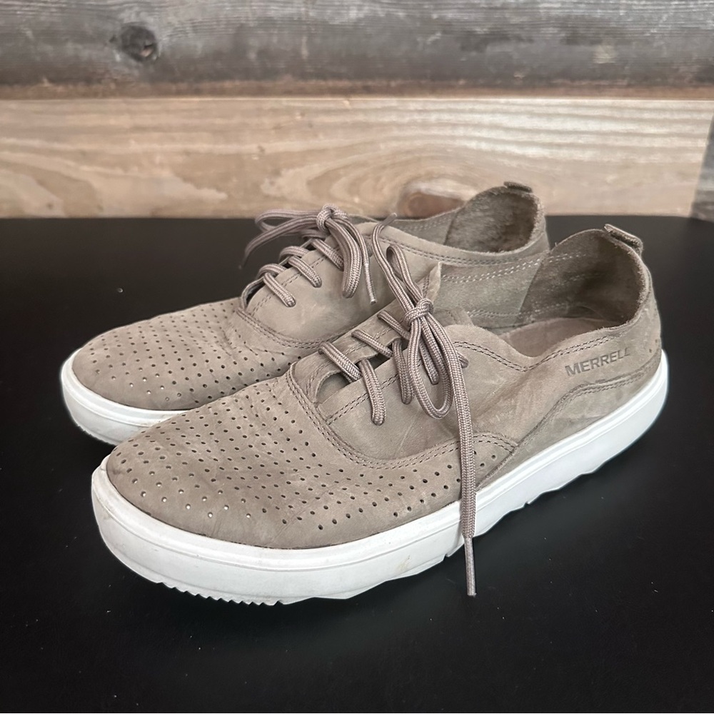 Merrell Women's Around Town Sneaker Sz 7.5 Walk Run Shoe Taupe Leather Low Top